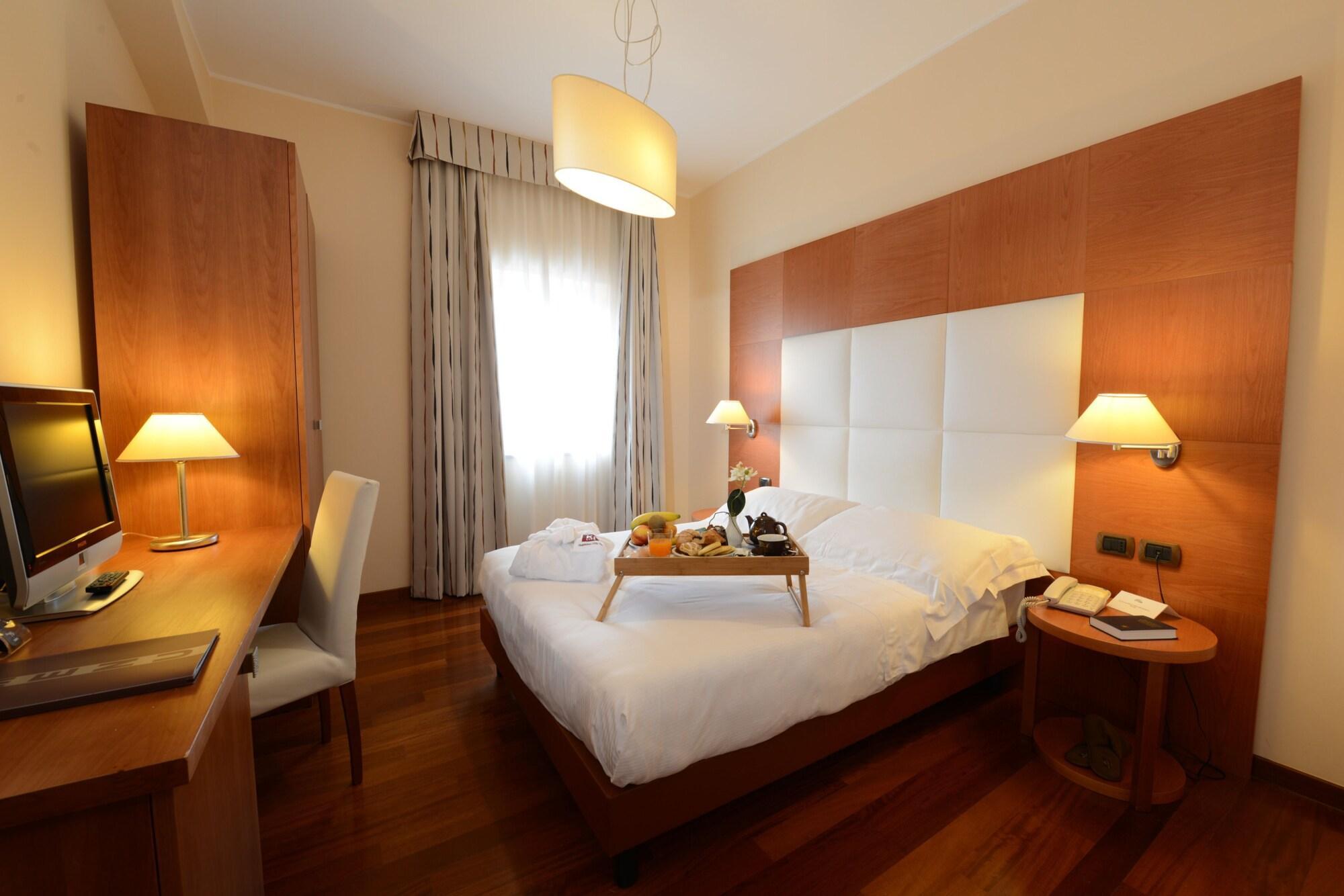 Hotel Guglielmo Catanzaro Eksteriør billede